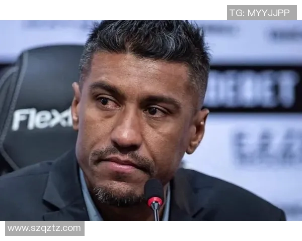 足球明星奥维马斯的辉煌职业生涯与成就回顾